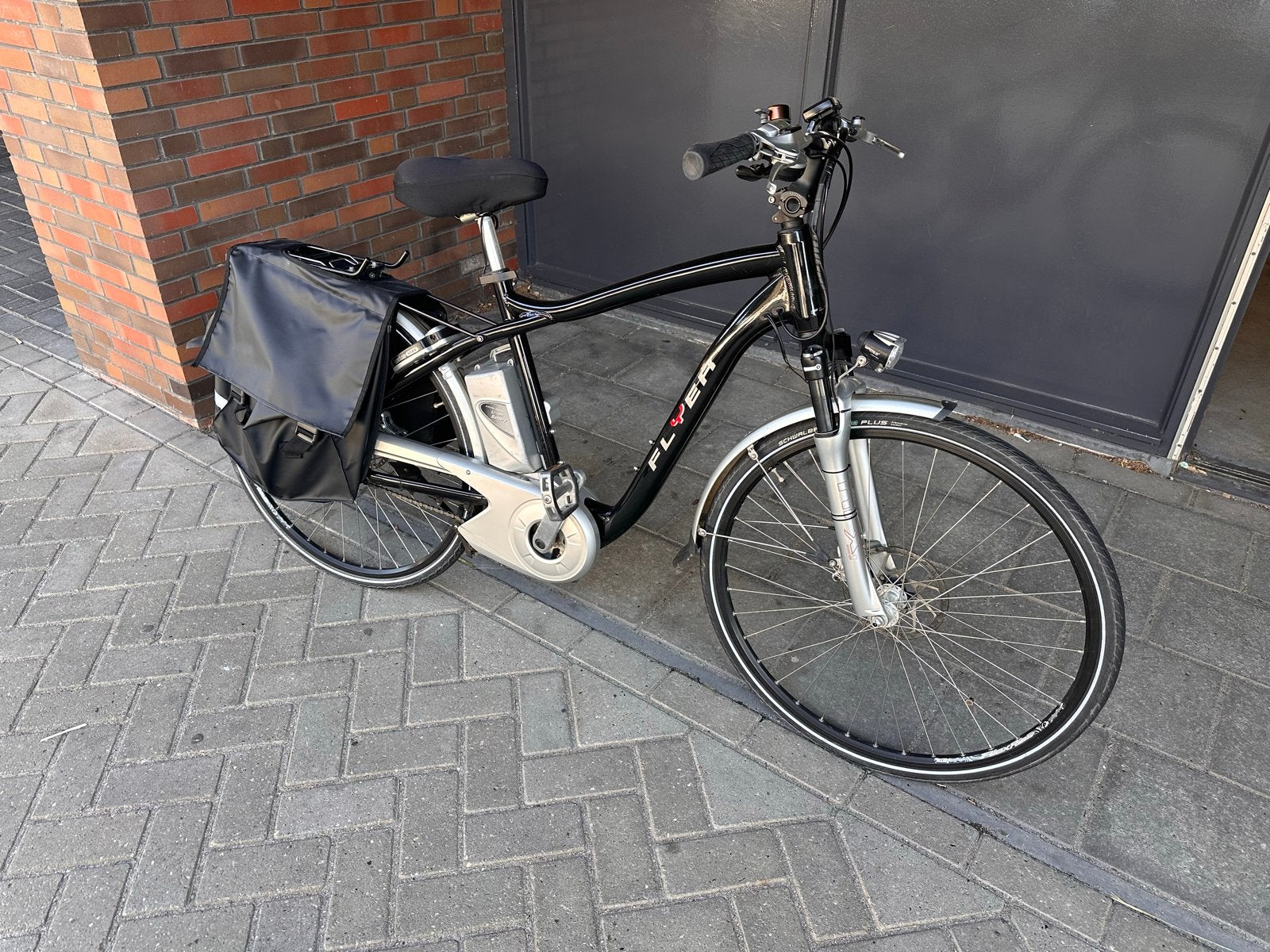 Flyer elektrische herenfiets met 2 accu's en oplader, Gebruikt, Versnellingen, 49 tot 53 cm, Schijfrem