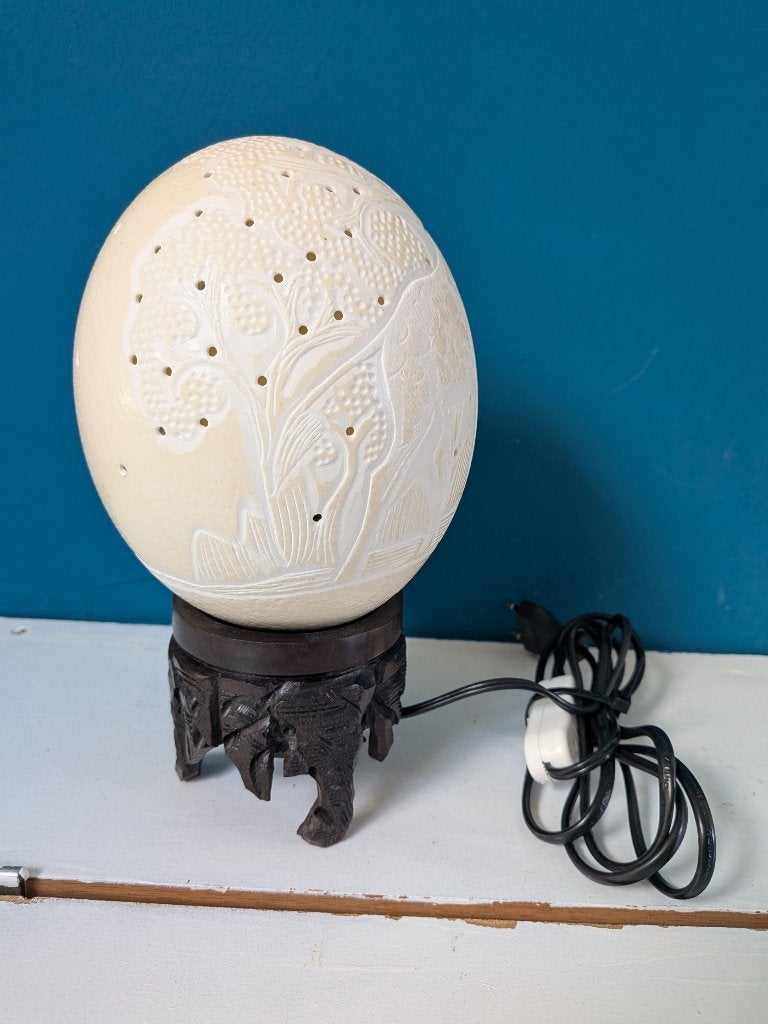 Hele mooie struisvogelei lamp met giraffen, Huis en Inrichting, Lampen | Tafellampen, Overige merken, 24 cm, Natuurlijk materiaal