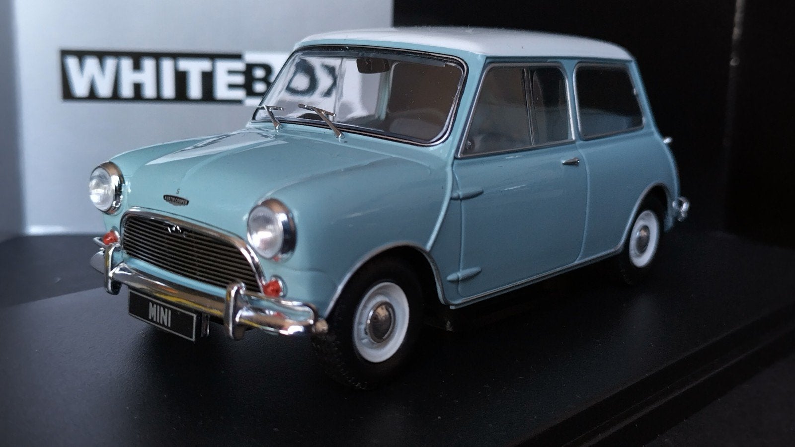 Mini Cooper S 1:24 Whitebox Pol, Hobby en Vrije tijd, Modelauto's | 1:24, Overige merken, Whitebos Spreidel, Auto, Verzenden