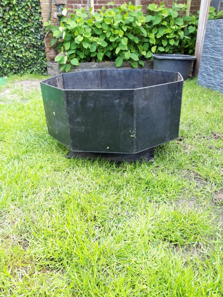 Bak voor waterornament of plantenbak, Tuin en Terras, Ophalen, Rond, Kunststof