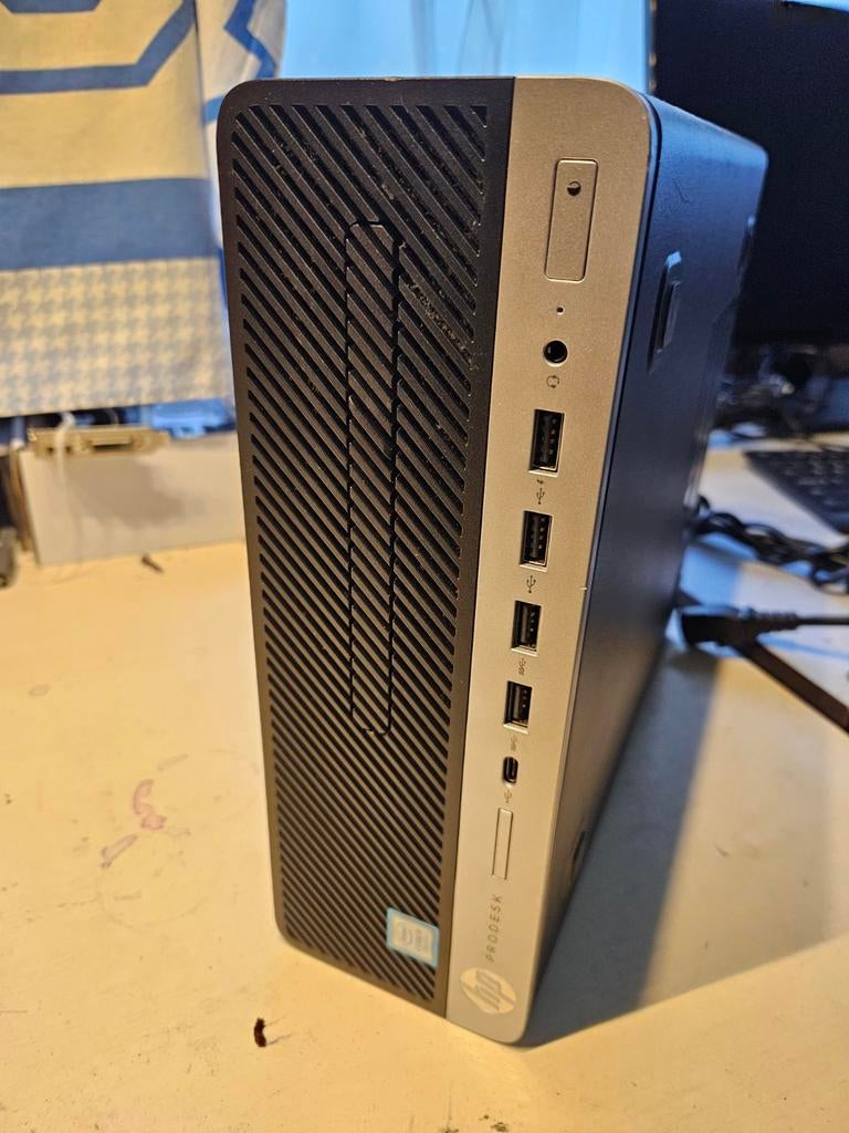 Hp prodesk i5 7e generatie 8GB Ram DDR4 Windows 11 64bit, Computers en Software, Processors, Ophalen of Verzenden, Zo goed als nieuw