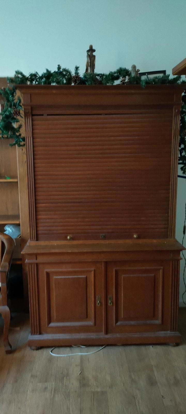 Mooie houten kast met rolluik moet weg zsm ivm verhuizing, Ophalen, Klassiek, 50 tot 100 cm, 150 tot 200 cm