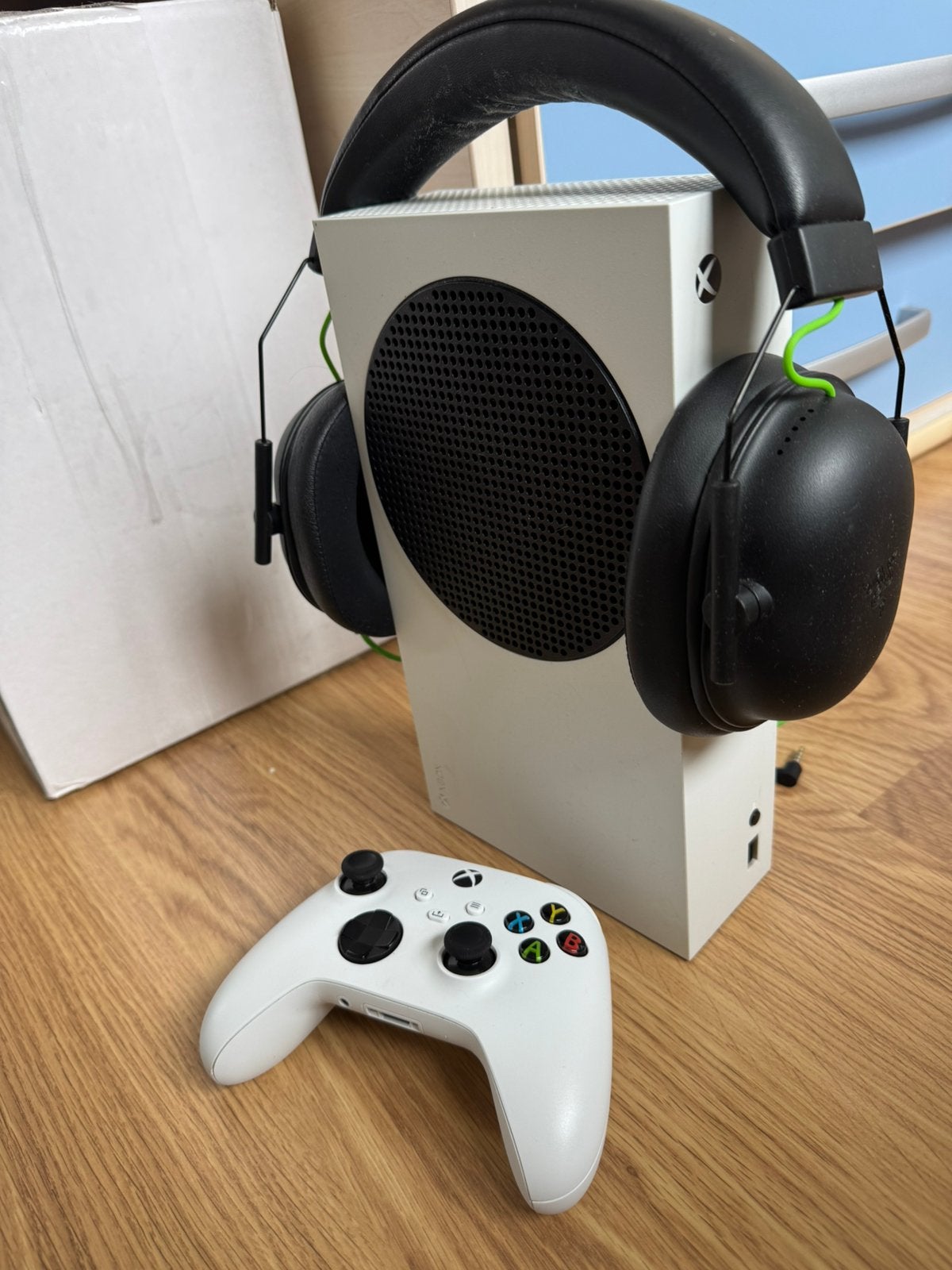 Xbox Series S + Controller & Razer Headset – Complete Set!, Spelcomputers en Games, Ophalen, Zo goed als nieuw, Xbox Series S