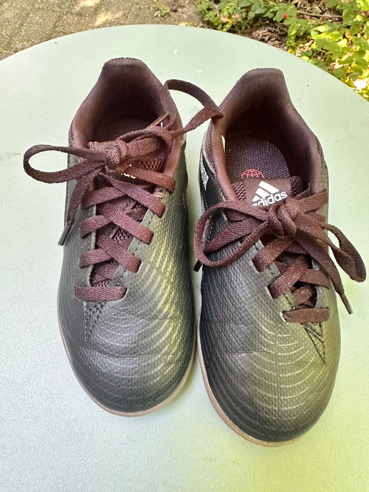 Zaalvoetbalschoen Adidas Predator zwart, mt 28, Gebruikt, Maat XS of kleiner, Schoenen, Ophalen of Verzenden
