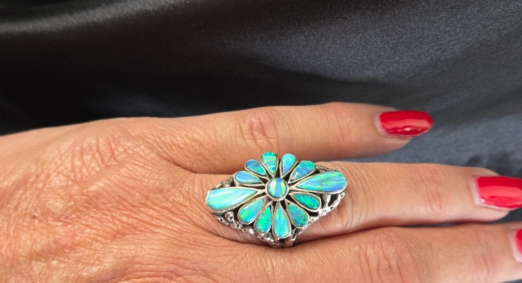 Zilveren ring met edelsteen opaal. 2026/685, Sieraden, Tassen en Uiterlijk, Overige kleuren, Ophalen of Verzenden, Zo goed als nieuw
