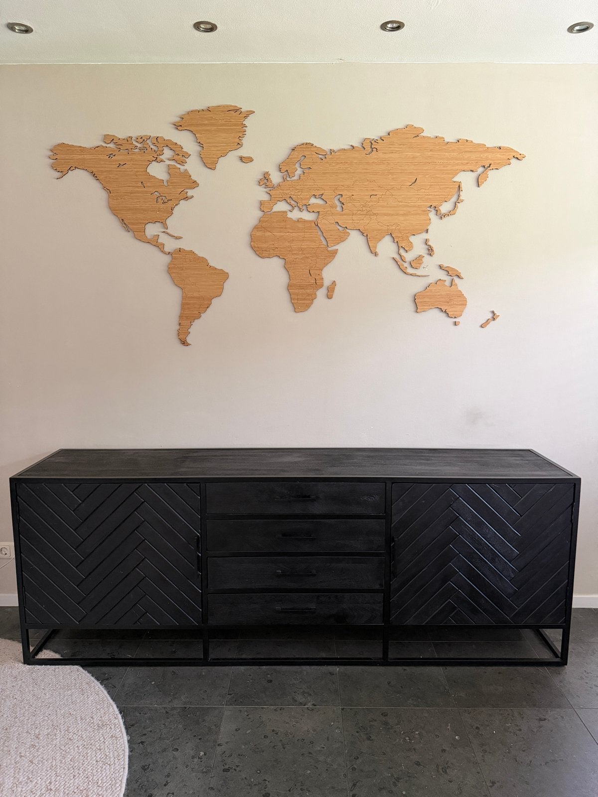 Stijlvol dressoir van mangohout met visgraatmotief, Ophalen, Gebruikt, 150 tot 200 cm, Met lade(s)