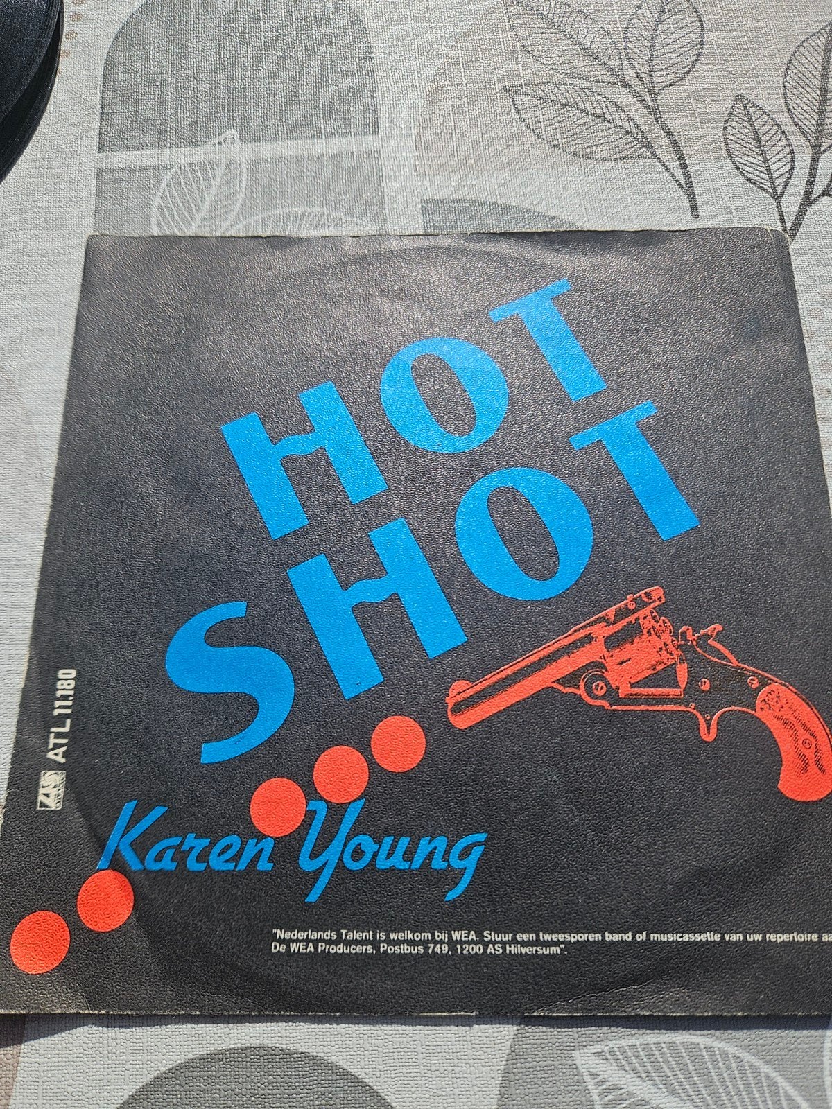 Karen Young - Hot Shot (Vinyl Single), Gebruikt, 7 inch, Ophalen of Verzenden, Pop