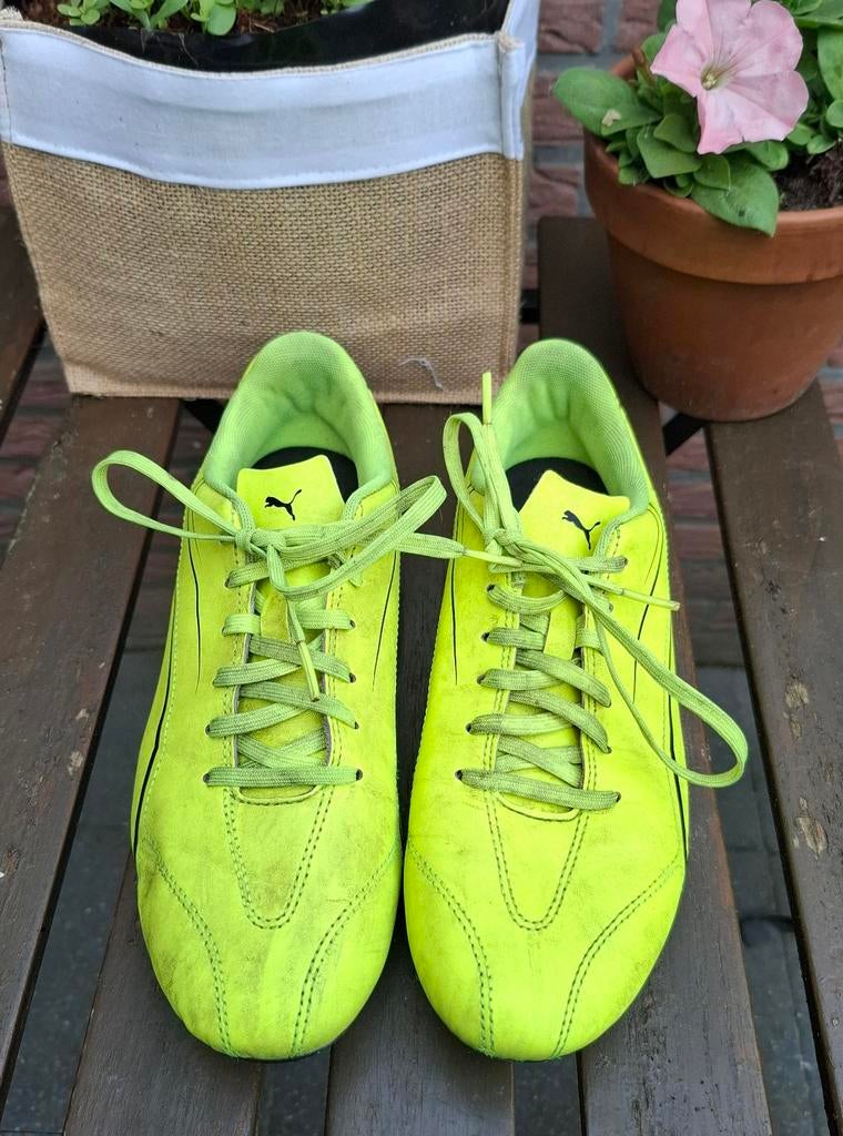 Pump Voetbal Schoenen maat 40, Ophalen of Verzenden, Zo goed als nieuw, Schoenen