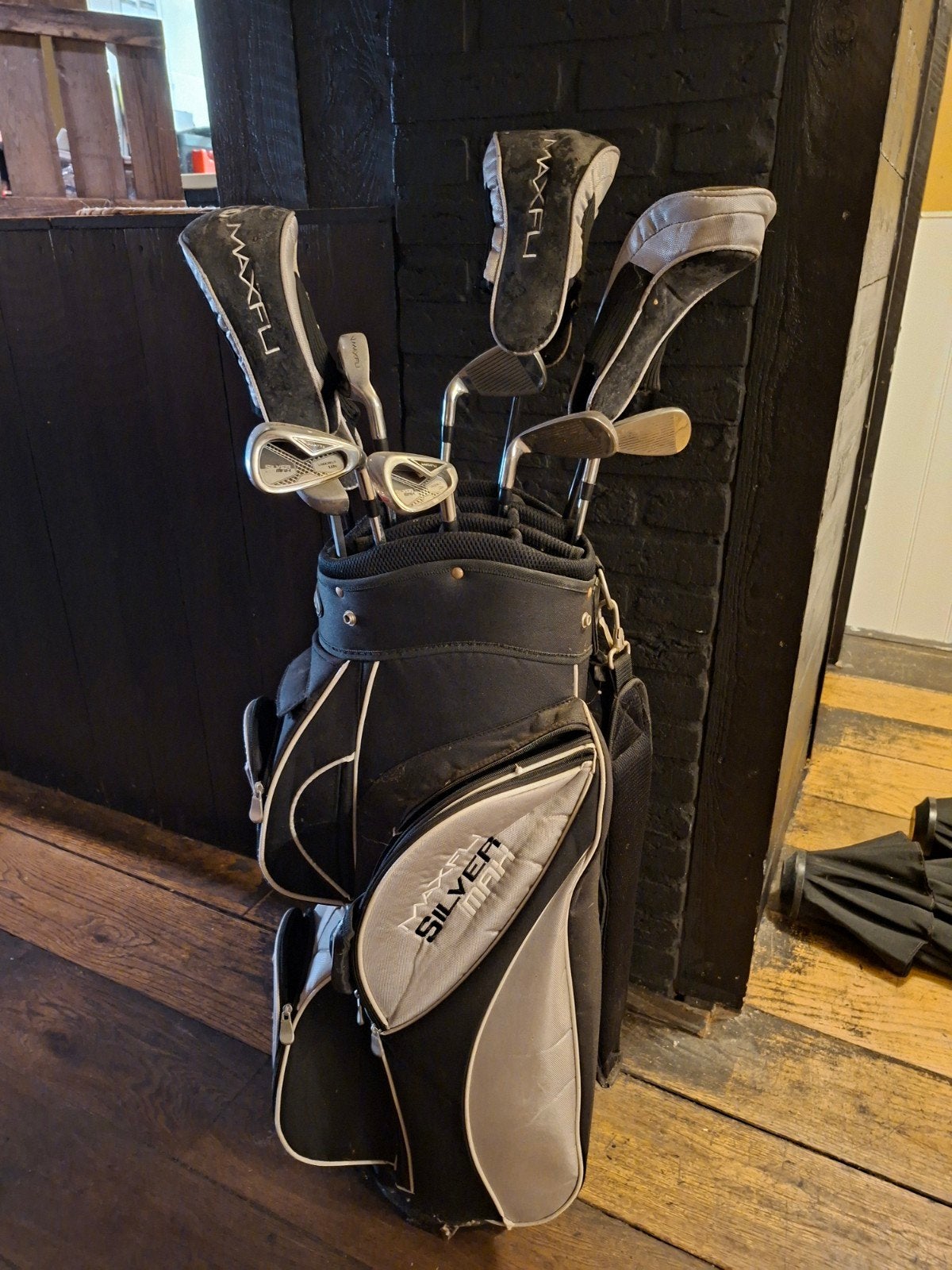 Golf tas met clubs "Maxfli Silver Max", Sport en Fitness, Ophalen, Gebruikt, Tas, Overige merken