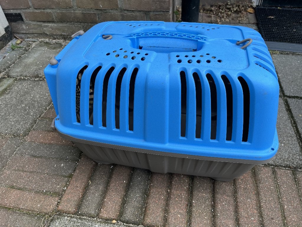 Pratiko transportbox hondje /kat/konijn  – stevige reismand, Dieren en Toebehoren, Ophalen, Gebruikt