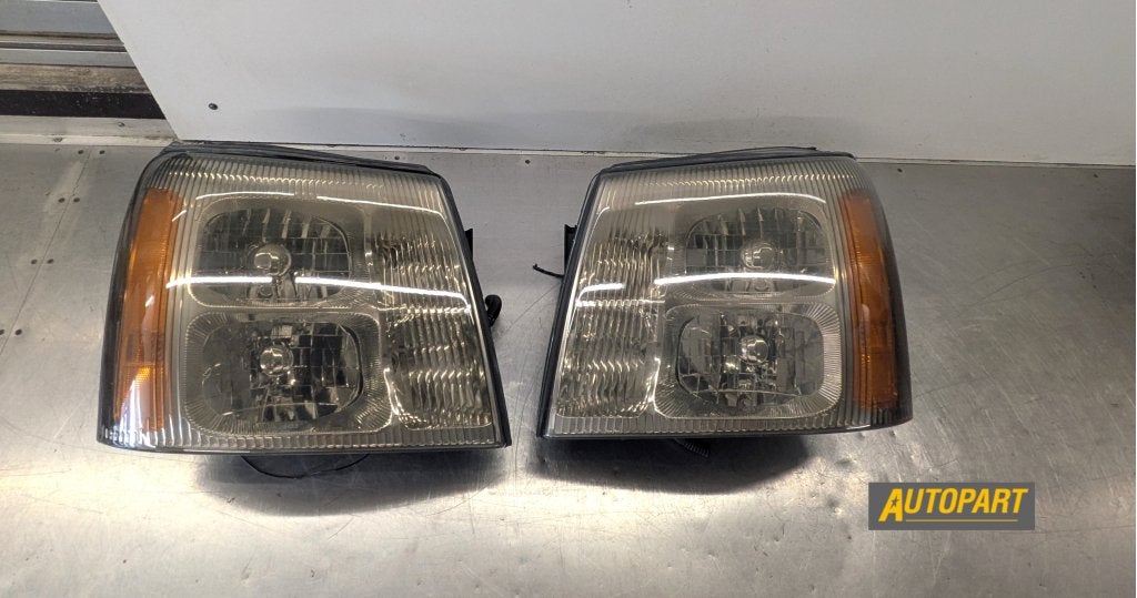 Cadillac Escalade set  smoke koplampen 2003-2006, Gebruikt, Info@gm.com, Amerikaanse onderdelen, Ophalen of Verzenden