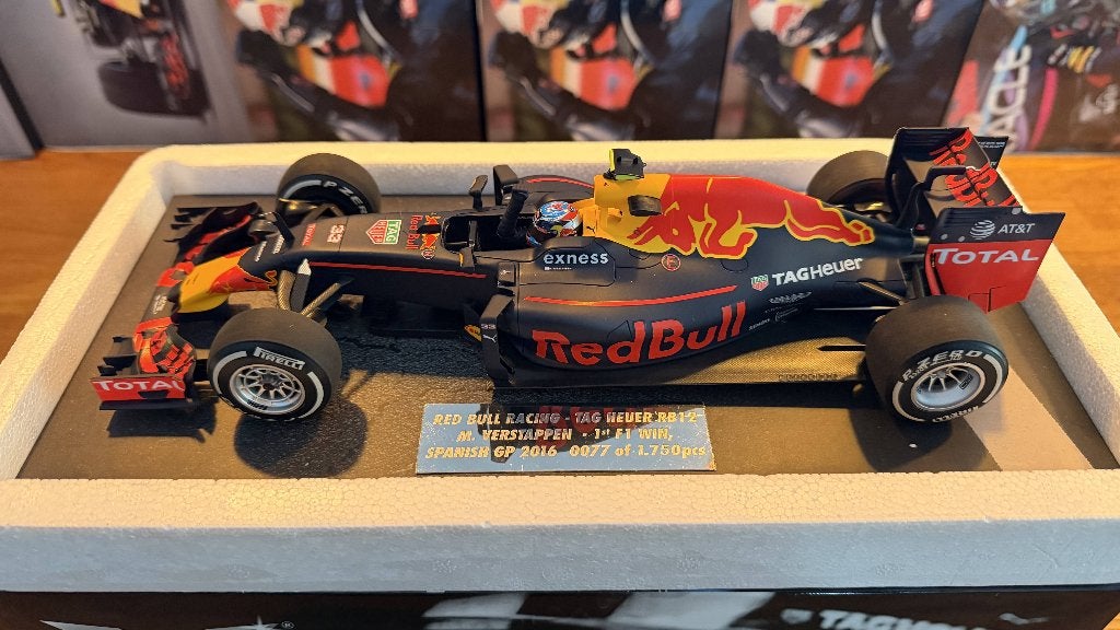 Red Bull Racing RB12 Max Verstappen 1e F1 Win Barcelona 2016, Ophalen of Verzenden, Nieuw, Auto, MiniChamps