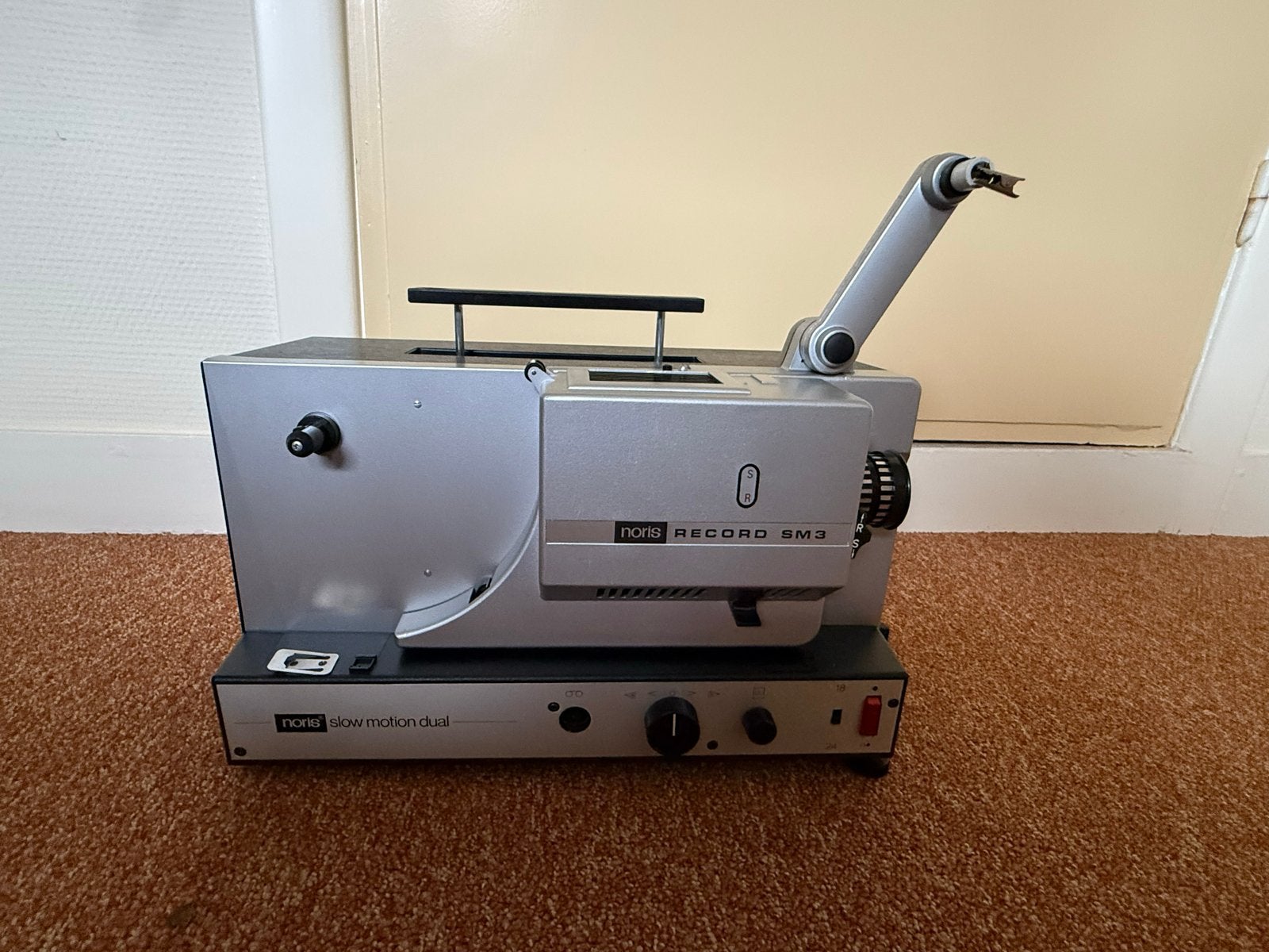 Noris Filmprojector Record SM3 met accessoires en hoes, Ophalen, Gebruikt