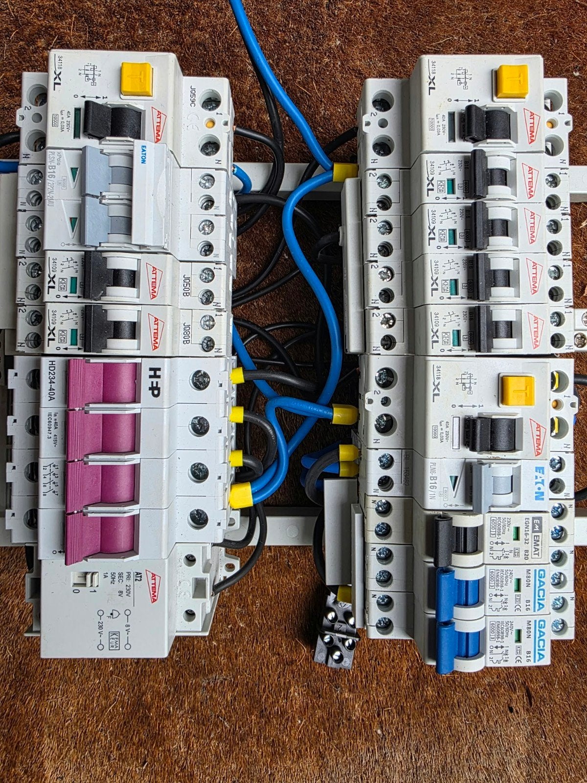 Diverse Groepenkast Componenten: Attema, Eaton, Gacia, Ophalen of Verzenden, Gebruikt, Attema, Aardlekautomaat
