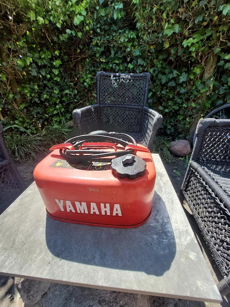 Te koop metalen benzinetank voor Buitenboord motor., Watersport en Boten, Ophalen of Verzenden, Zo goed als nieuw, Motor en Techniek