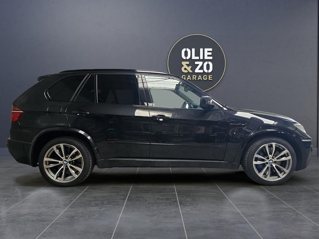 BMW X5 M 4.4i V8 | All-in | Akrapovic | Luchtvering | Leder, Auto's, Gebruikt, 4395 cc, 3000 kg, Zwart