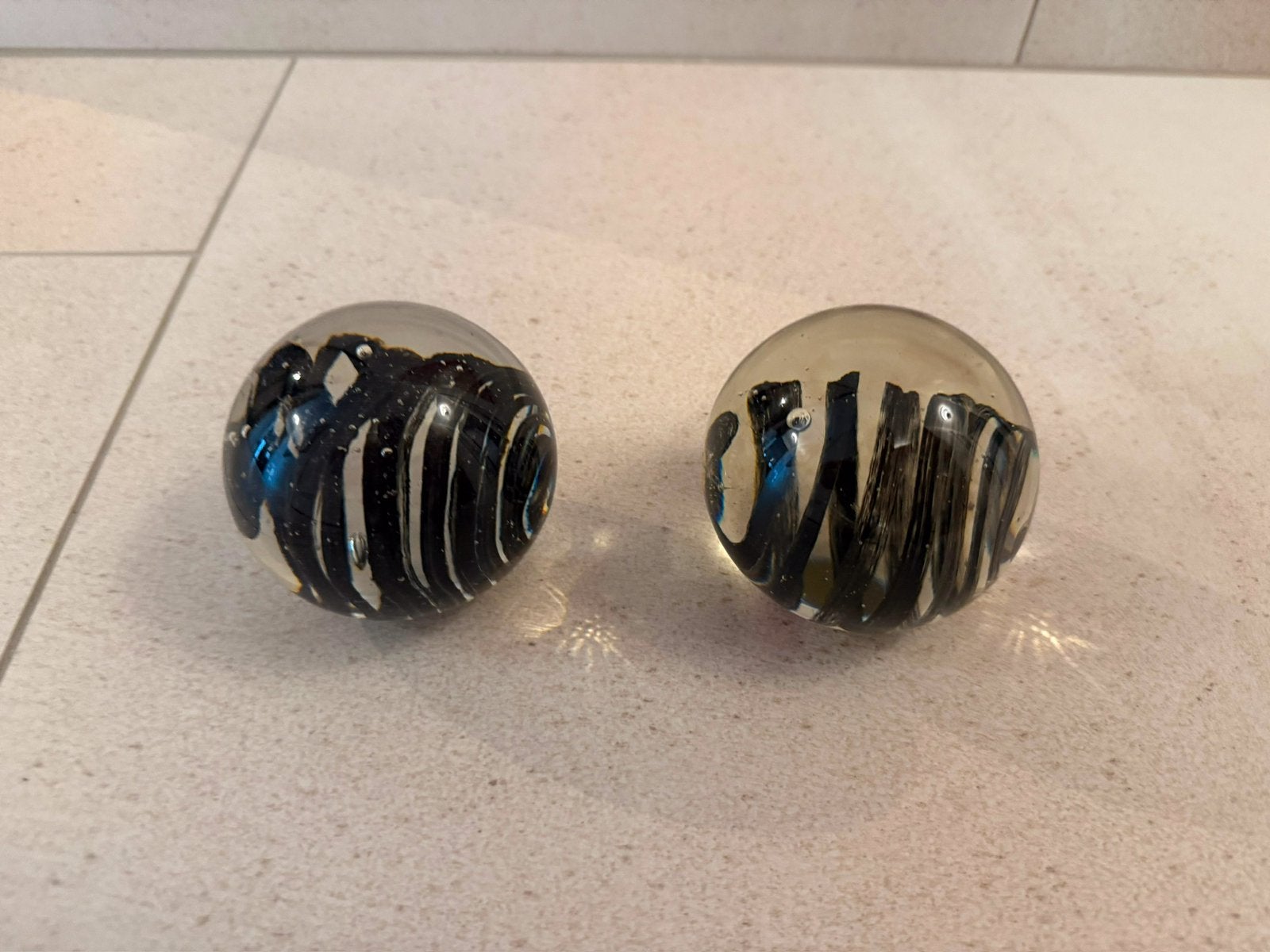 2 glazen ballen/bollen, Ophalen of Verzenden, Nieuw