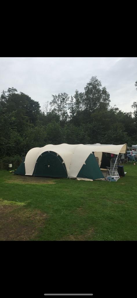 Mooie grote tent, Caravans en Kamperen, Tenten, Ophalen, Zo goed als nieuw