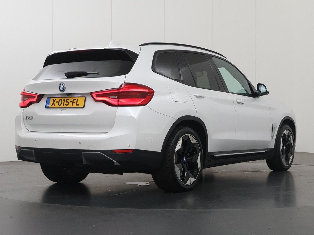 BMW iX3 Executive 80 kWh | SOH 94% | Panoramadak | Sportstoe, Auto's, BMW, Automaat, Achterwielaandrijving, Gebruikt, Wit