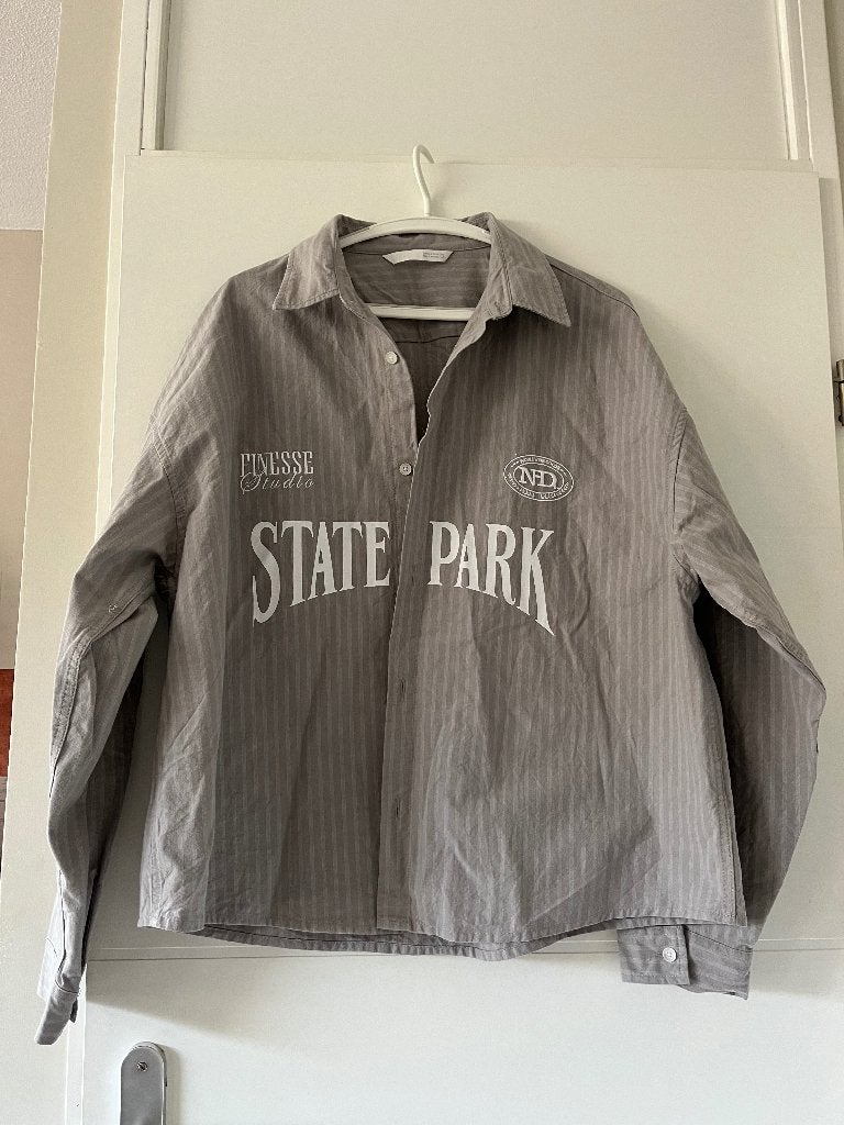 Grijze blouse, Zara, Nieuw, Ophalen of Verzenden, Halswijdte 41/42 (L)