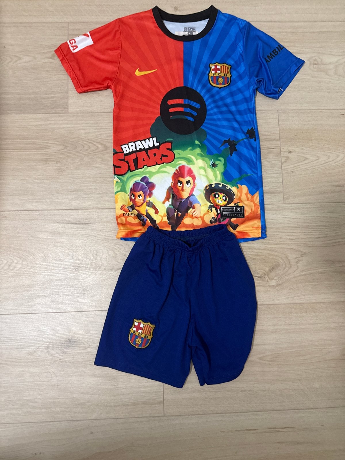 FC Barcelona Lamine Yamal voetbalshirt en short, Maat XS of kleiner, Ophalen of Verzenden, Gebruikt, Shirt
