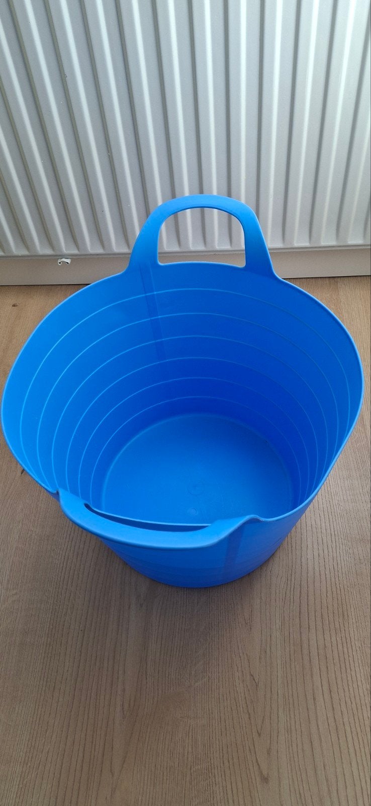 Flexibele blauwe mand., Ophalen, Zo goed als nieuw, Kunststof, Met handgreep