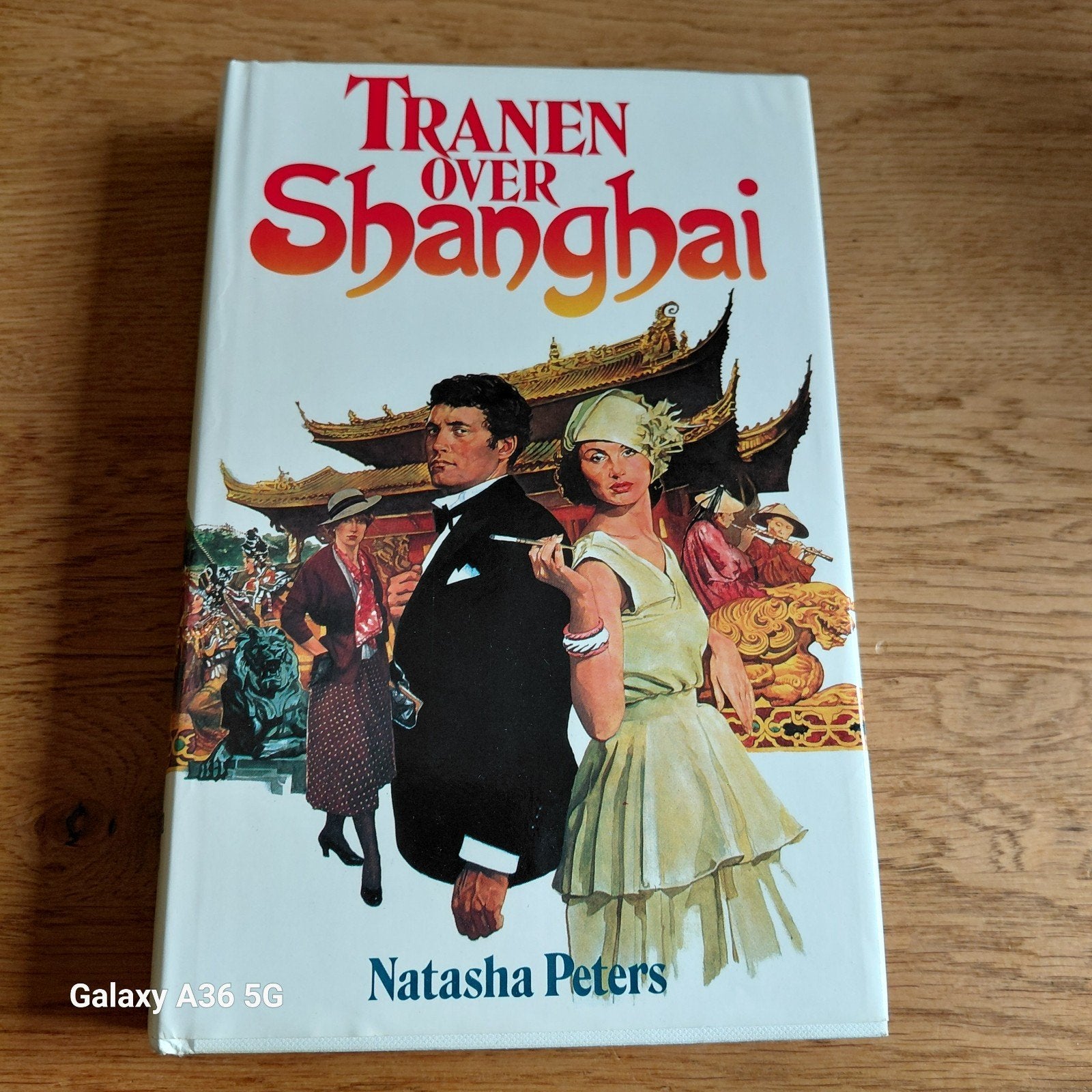 Tranen over Shanghai - Natasha Peters (Boek), Boeken, Ophalen of Verzenden, Gelezen, Natasha Peters, Wereld overig