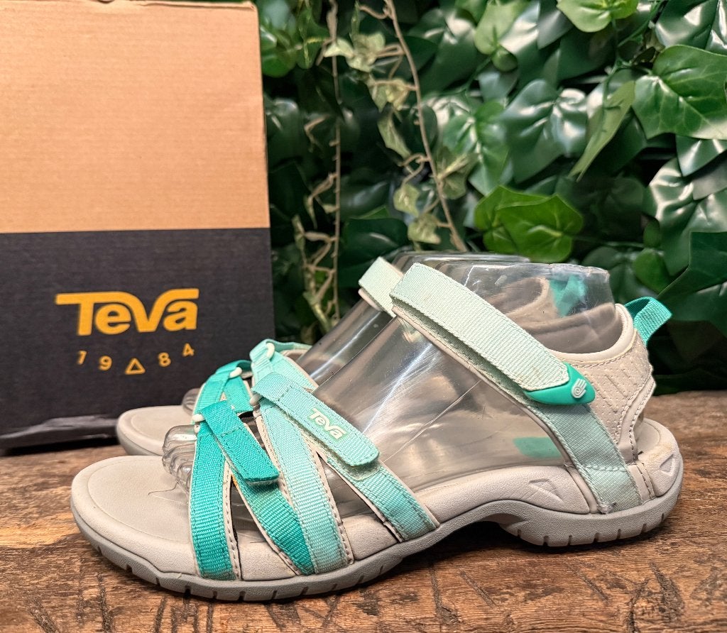 gewoon Nieuwe sandalen van Teva maat 40