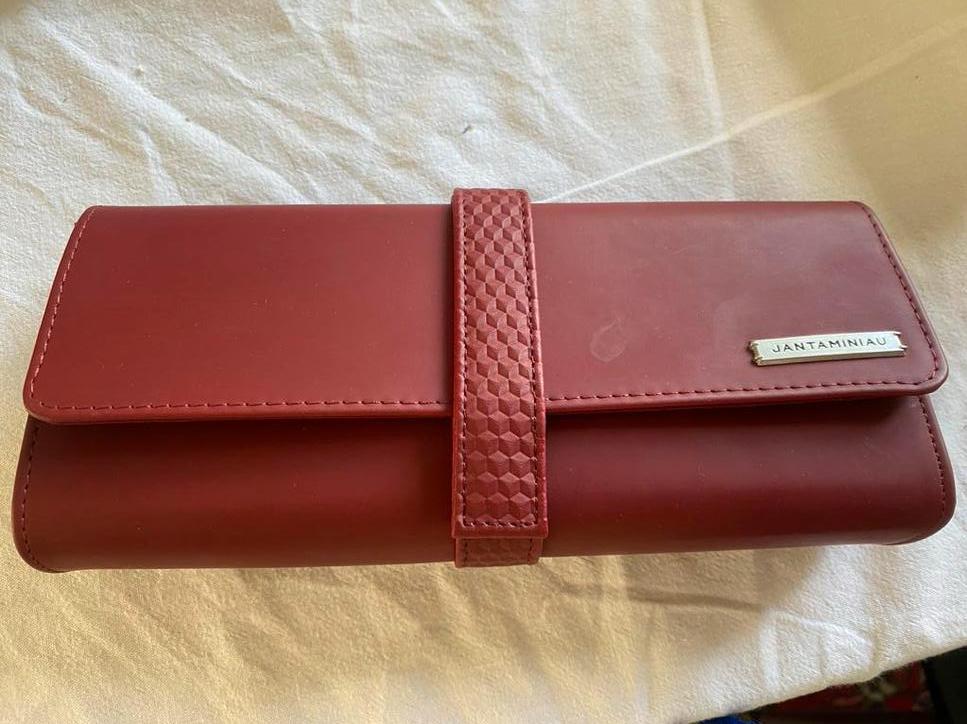 KLM Jan Taminiau Comfort Bag World Business Class Rood, Sieraden, Tassen en Uiterlijk, Tassen | Schoudertassen, Overige merken