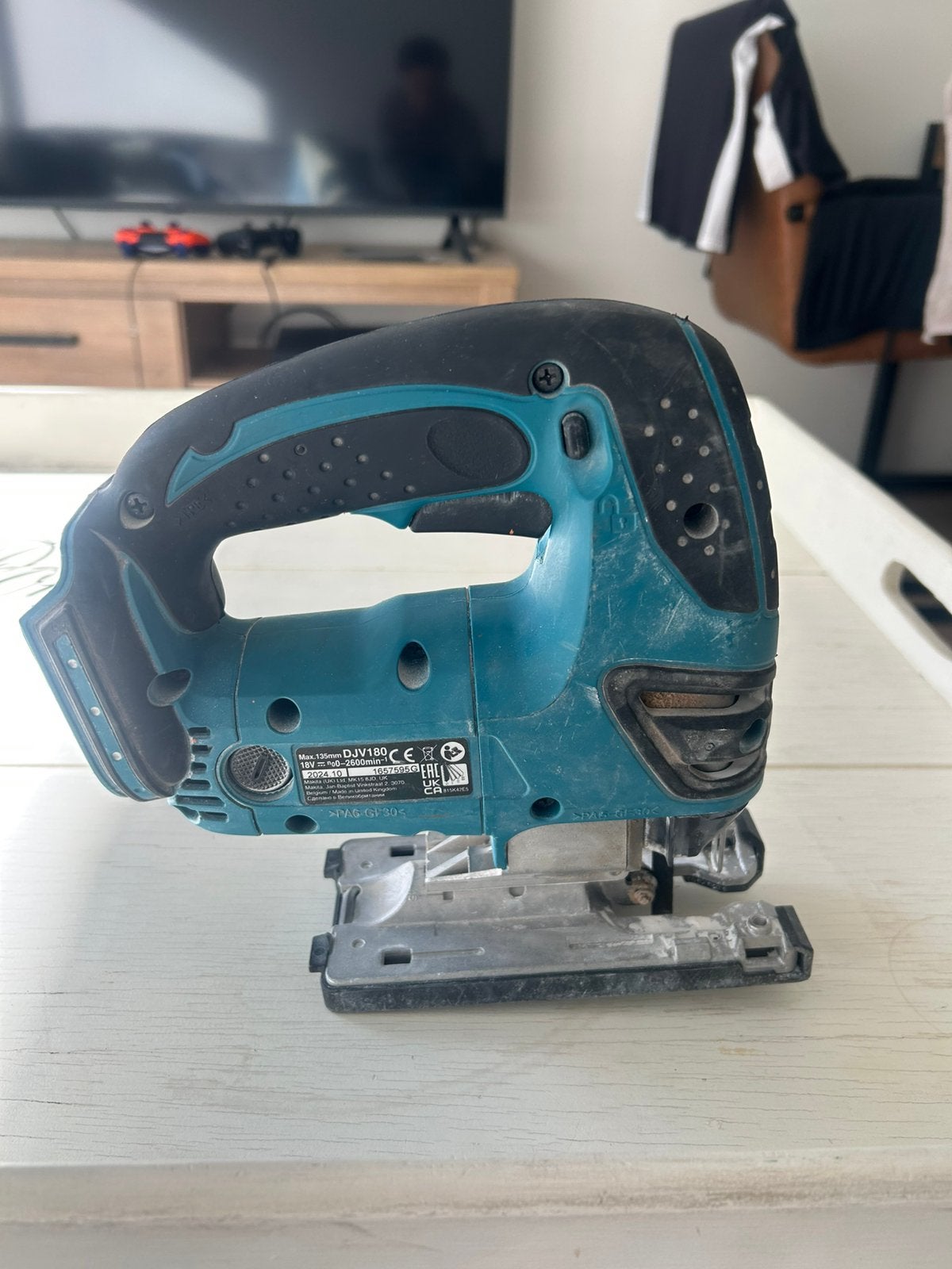 Makita Decoupeerzaag DJV180, Ophalen, Decoupeerzaag, Zo goed als nieuw, 30 tot 70 mm