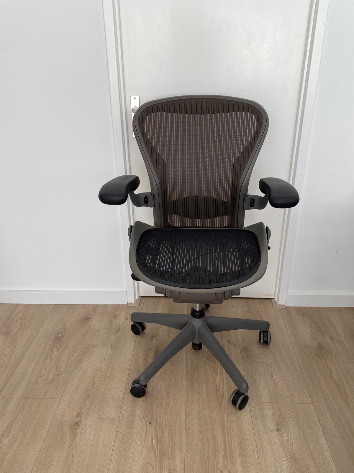 Herman Miller Aeron B bureaustoel, Ophalen of Verzenden, Zo goed als nieuw, Zwart