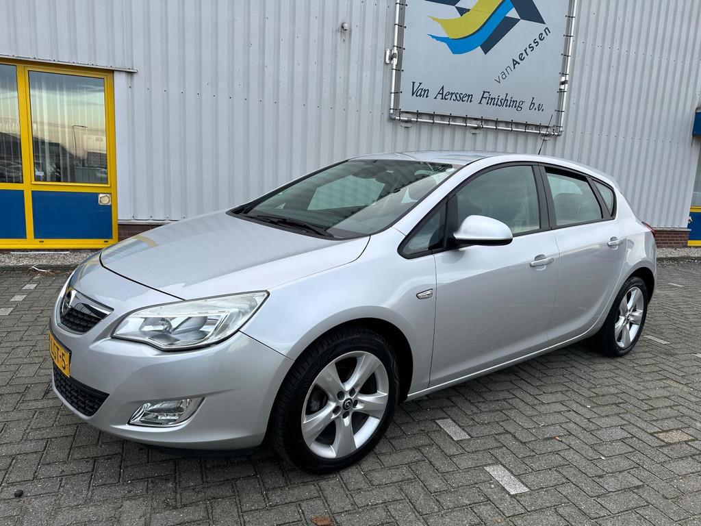Opel Astra 1.4 Turbo Edition, Auto's, Voorwielaandrijving, Euro 5, Stof, Gebruikt
