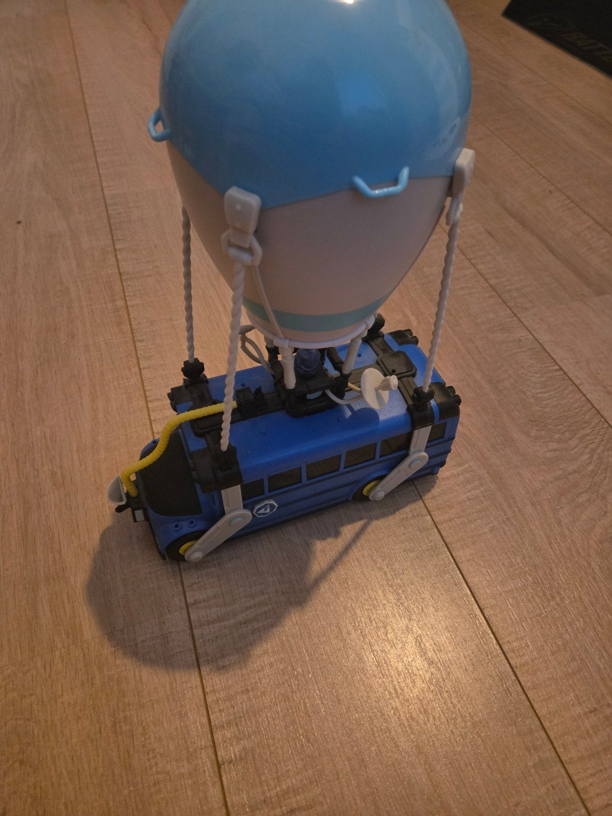 Fortnite battle bus, Ophalen of Verzenden, Gebruikt