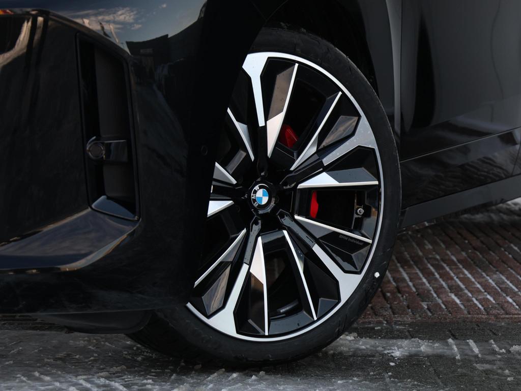 BMW iX xDrive M70 | Comfort Pack | Innovation Pack | Klasse, Automaat, Stof, Met garantie (alle), Zwart