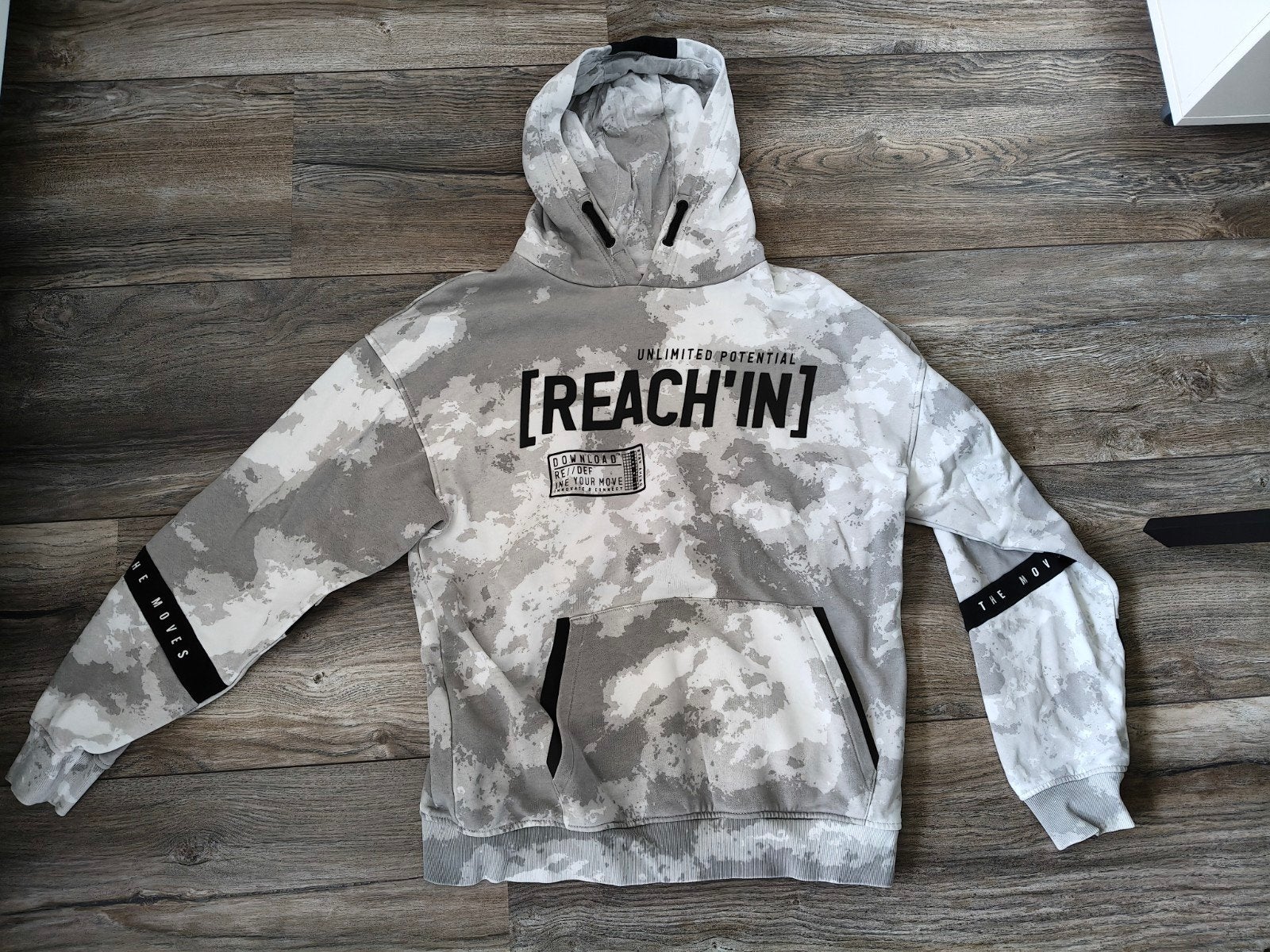 Stoere hoodie maat 164 - camouflage print, Ophalen of Verzenden, Zo goed als nieuw, Jongen, Trui of Vest
