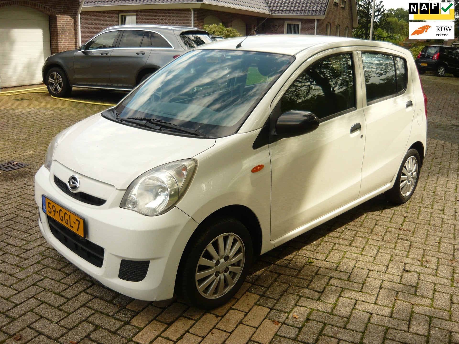 Daihatsu Cuore 1.0 Trend, Voorwielaandrijving, Stof, 18 €/maand, 4 stoelen