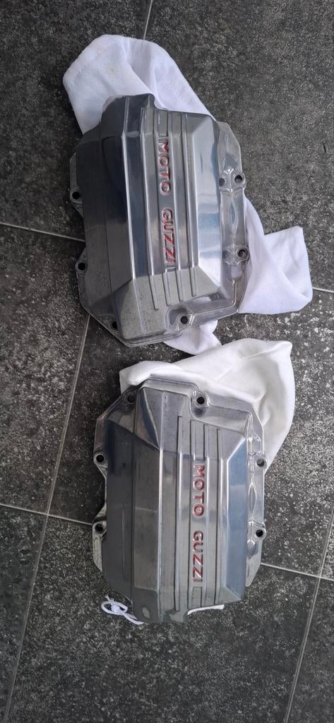 Kleppendeksels  moto guzzi callifornia 3., Ophalen of Verzenden