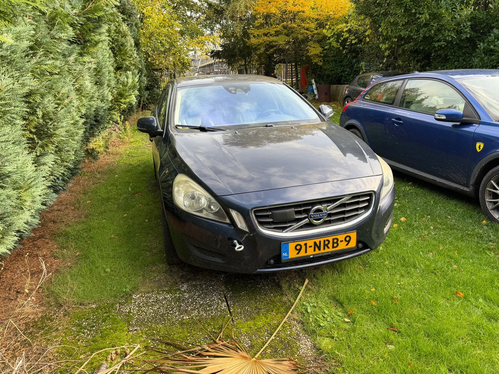 Volvo V60 2.4D5 151KW AUT 2010 Blauw, Auto's, 1800 kg, 1535 kg, Blauw, Origineel Nederlands