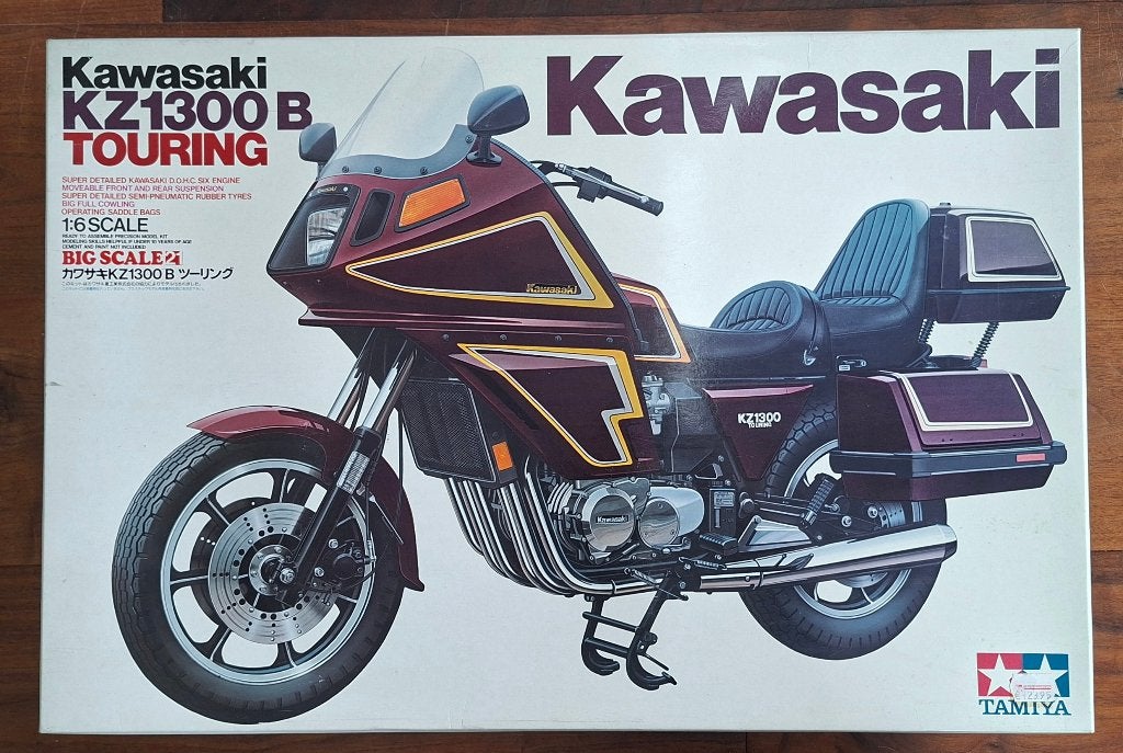 Tamiya Kawasaki KZ1300B Touring 1:6 vintage, Hobby en Vrije tijd, Ophalen of Verzenden, Zo goed als nieuw, Tamiya, Groter dan 1:32