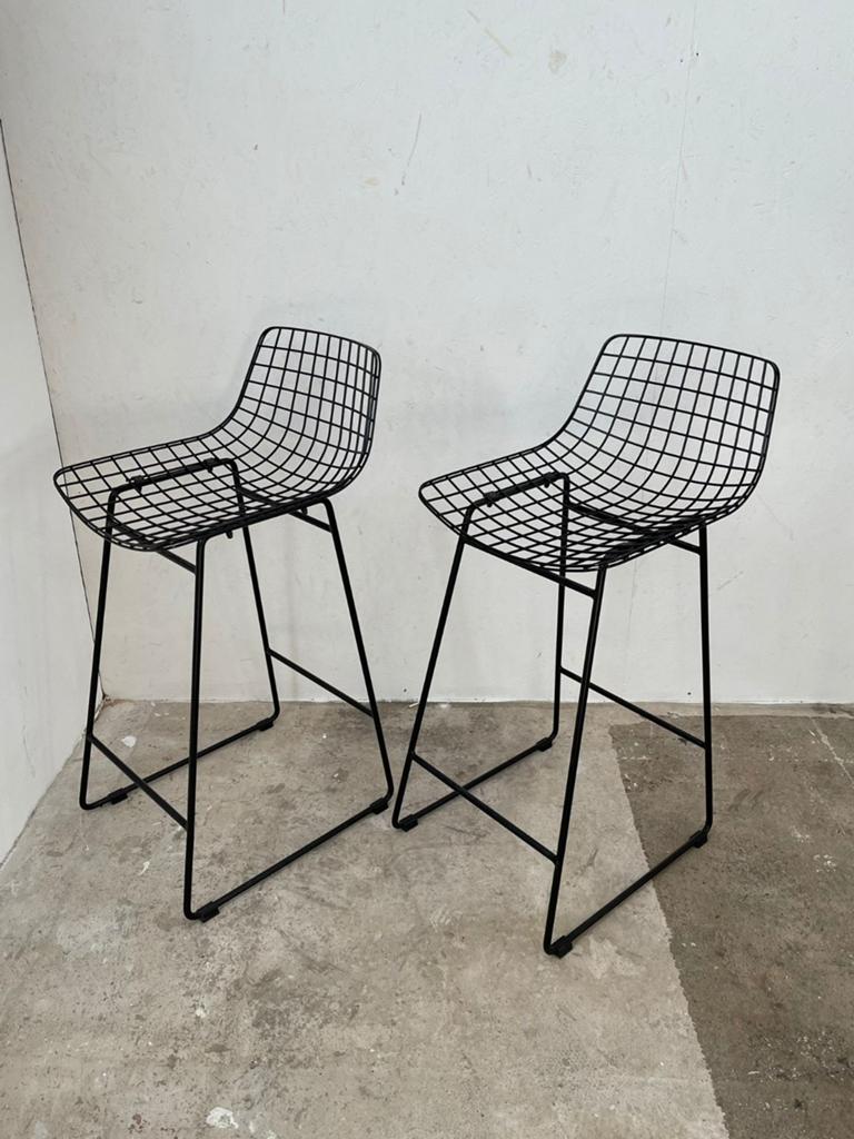 Set van 2 barkrukken van draadstaal - Zwart, Ophalen, Gebruikt, Met voetsteun, 60 tot 90 cm