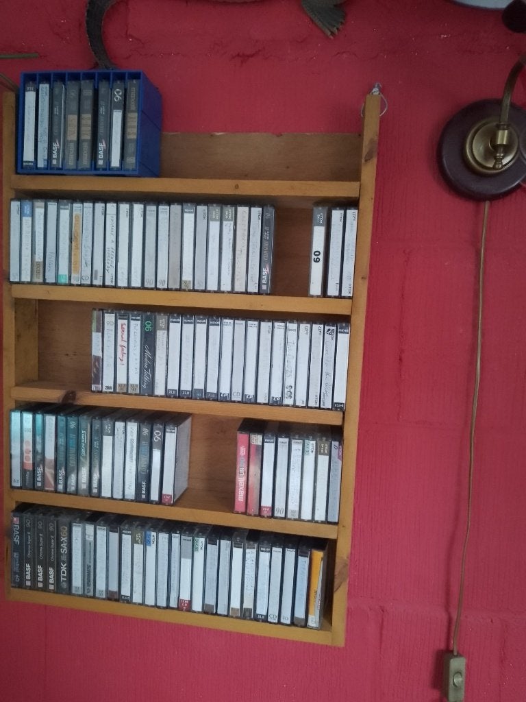 100 cassette bandjes, Cd's en Dvd's, Cassettebandjes, Dance, Zo goed als nieuw, Voorbespeeld, Verzenden
