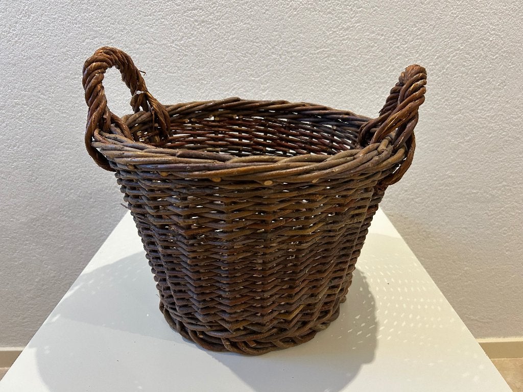 Rotan. mand -stevig. Riet-met handvaten nieuw 12062026, Huis en Inrichting, Woonaccessoires | Schalen en Manden, Ophalen, Mand