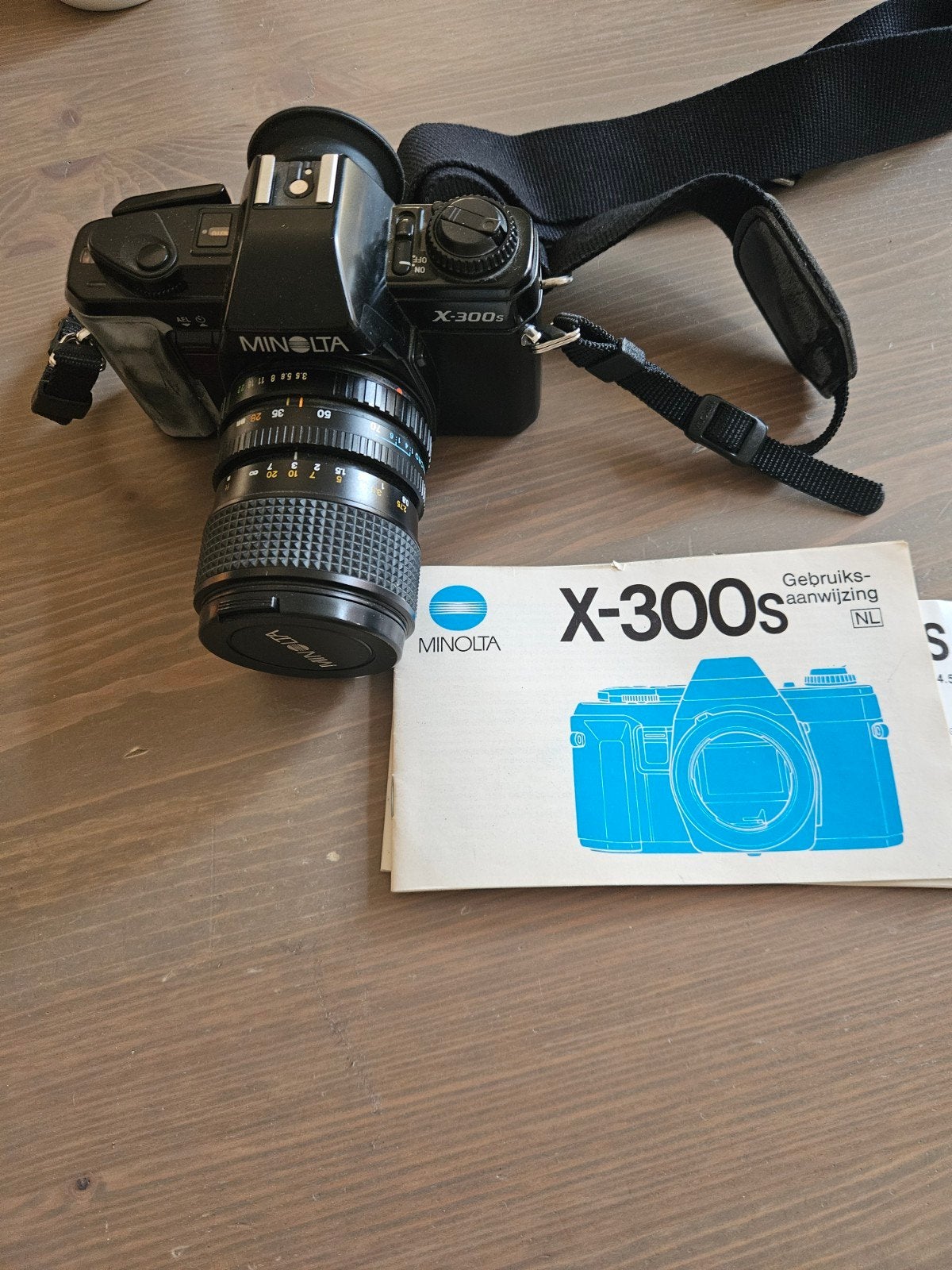 Minolta X-300s Spiegelreflexcamera met MD Zoom Lenses, Ophalen of Verzenden, Gebruikt, Spiegelreflex, Minolta