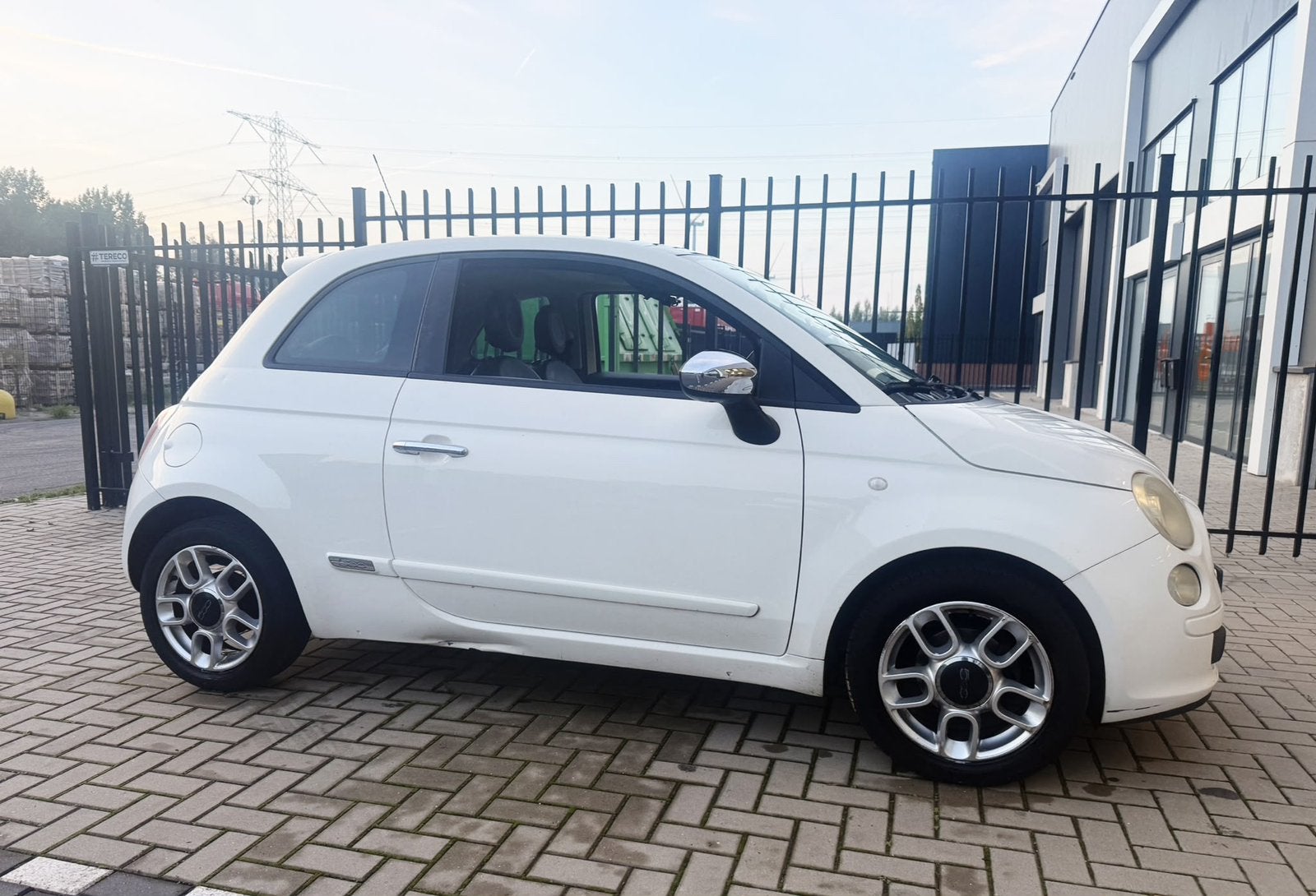 Fiat 500 1.2 AUT 51KW 2010 Wit, Auto's, 1242 cc, 4 cilinders, Leder en Stof, Wit