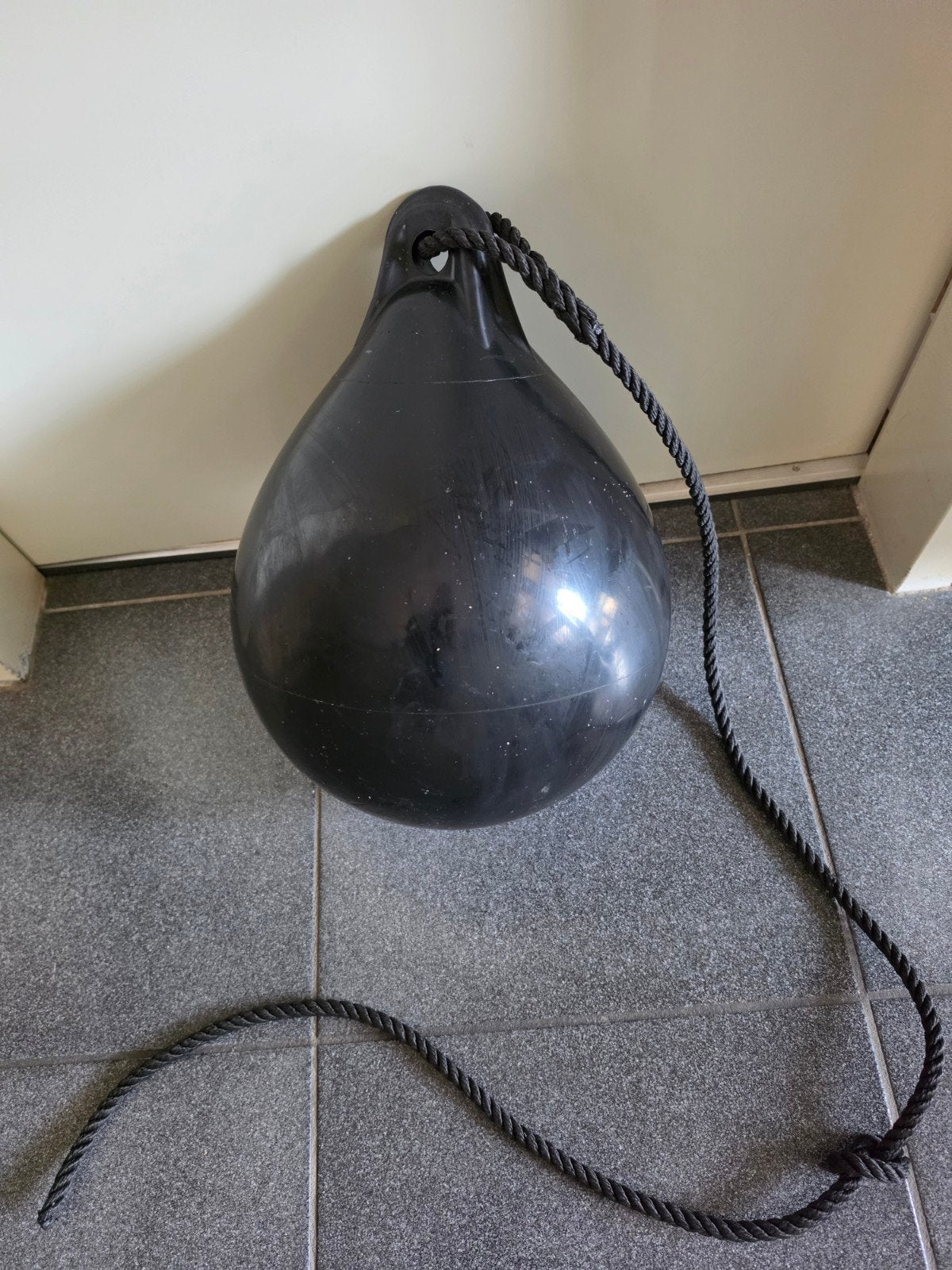 Zwarte boeifender/stootwil met touw, Ophalen, Gebruikt, Overige typen
