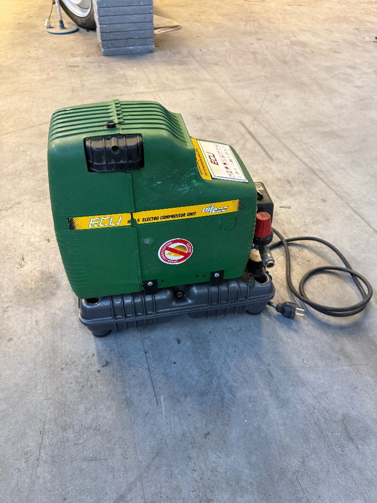 ECU luchtcompressor, Ophalen, Gebruikt, 200 tot 400 liter/min, Mobiel