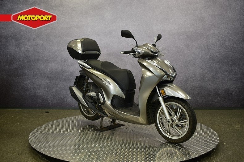 Honda SH 350 I ABS (bj 2021), Info@motoportwormerveer.nl, Scooter, Honda Motor Europe, Bedrijf