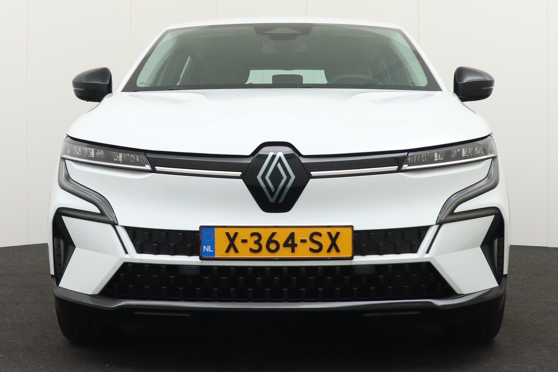 Renault Mégane E-Tech EV40 Boost Charge Equilibre 22KW Lade, Auto's, Stof, Gebruikt, Zwart, 135 min