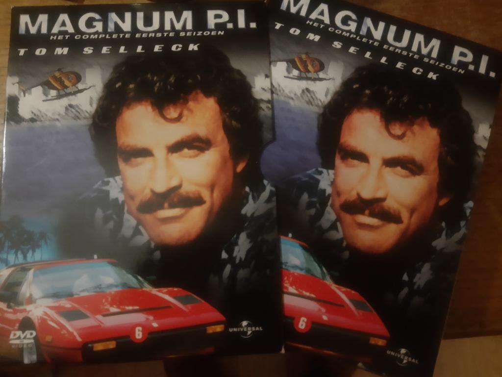 Jaren '80 Magnum P.I. - Complete Eerste Seizoen - 6-DVD Box, Boxset, Ophalen of Verzenden, Zo goed als nieuw, Vanaf 6 jaar