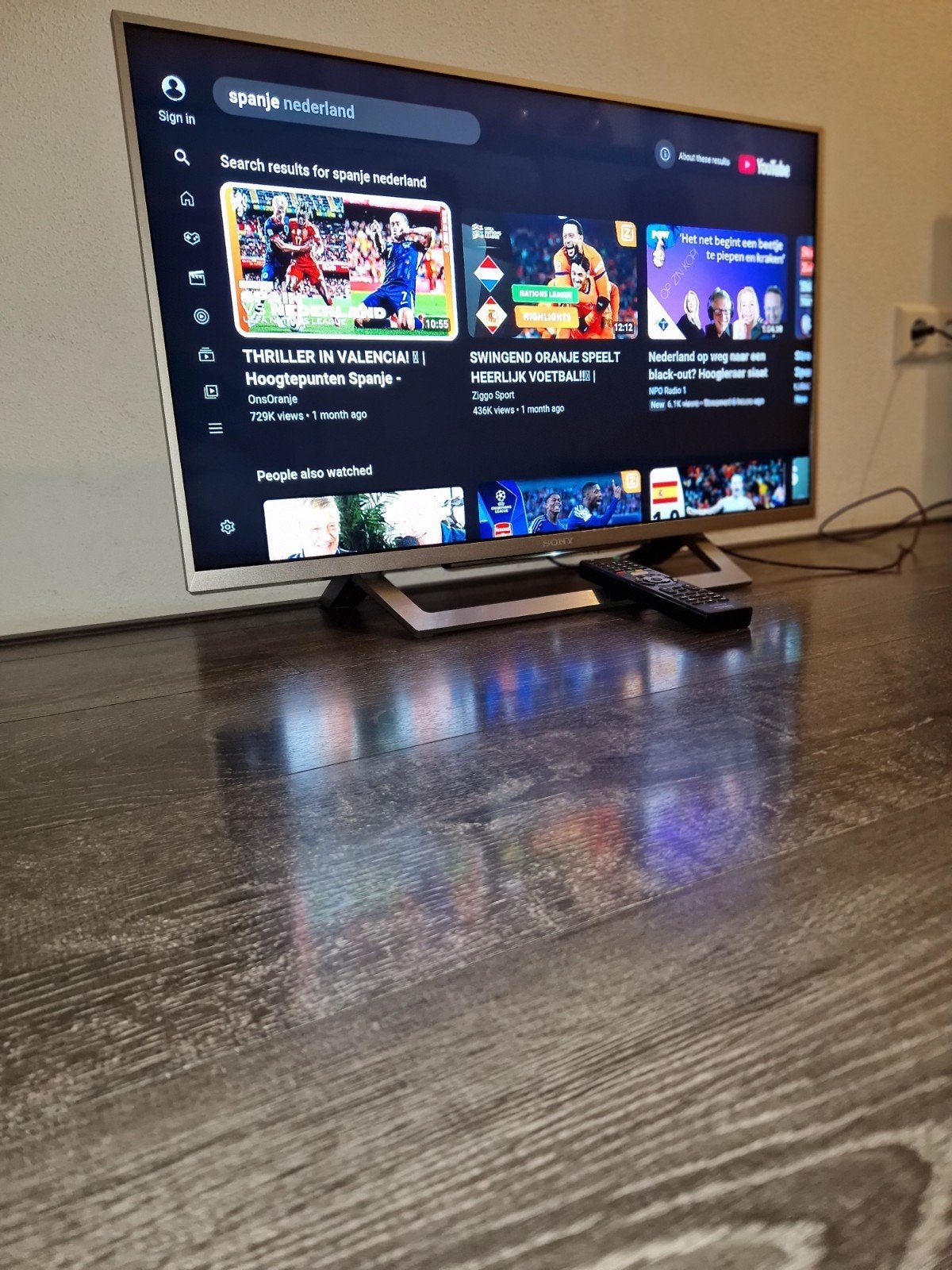 Sony 32 inch Smart TV WIFI ZILVER, Ophalen, Gebruikt, 50 Hz, 80 tot 100 cm